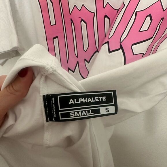 Grime Tee - Alphalete Men’s Short Sleeve Graphic Tee - Picture 4 of 5